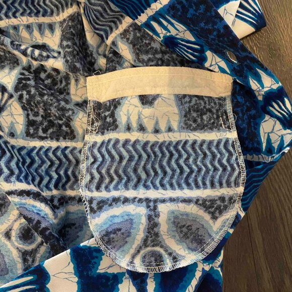 Vintage Polynesian Bazaar Blue White Seashell Hawaiian Shirt Size Medium - Picture 8 of 8